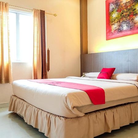Reddoorz Plus Near Living World Pekanbaru Dış mekan fotoğraf
