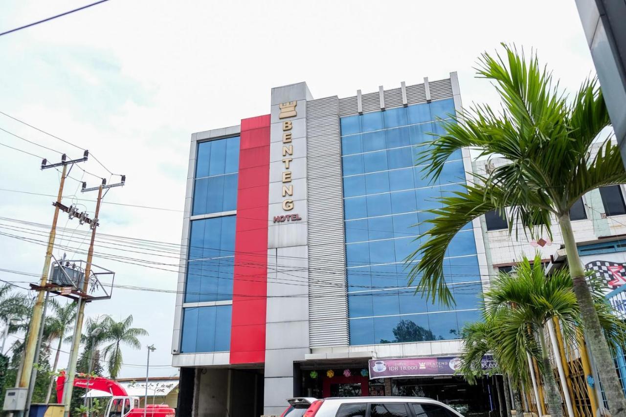 Reddoorz Plus Near Living World Pekanbaru Dış mekan fotoğraf
