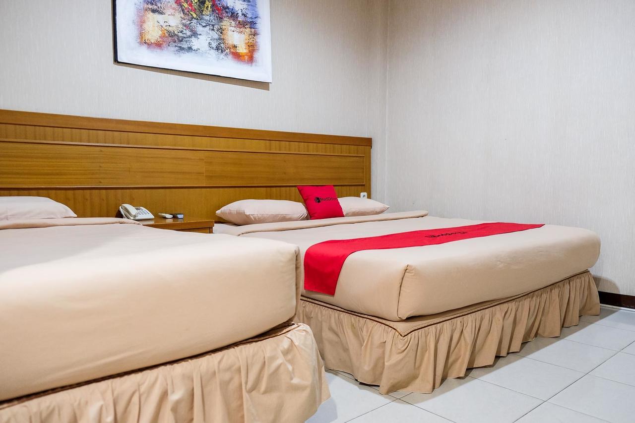 Reddoorz Plus Near Living World Pekanbaru Dış mekan fotoğraf