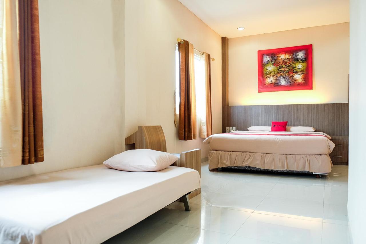 Reddoorz Plus Near Living World Pekanbaru Dış mekan fotoğraf