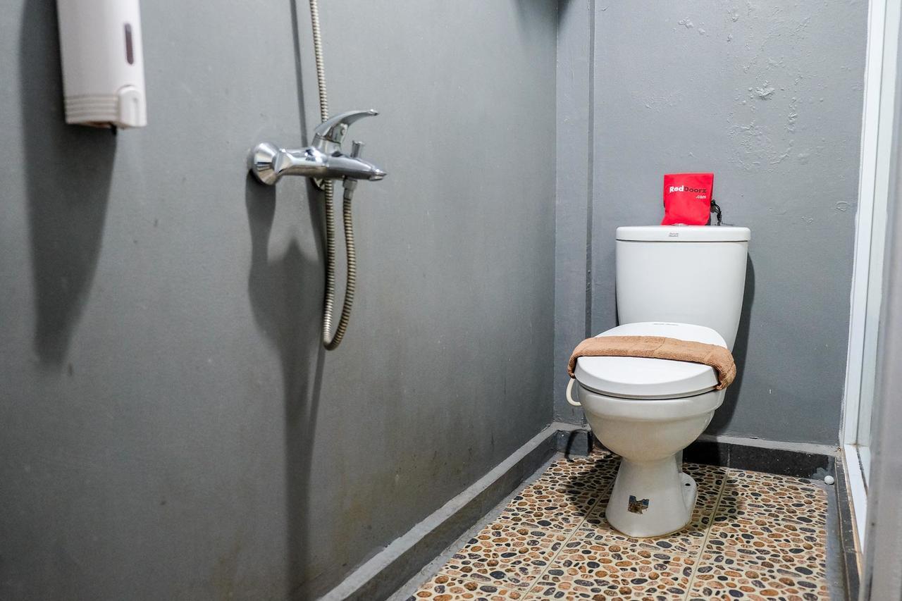 Reddoorz Plus Near Living World Pekanbaru Dış mekan fotoğraf